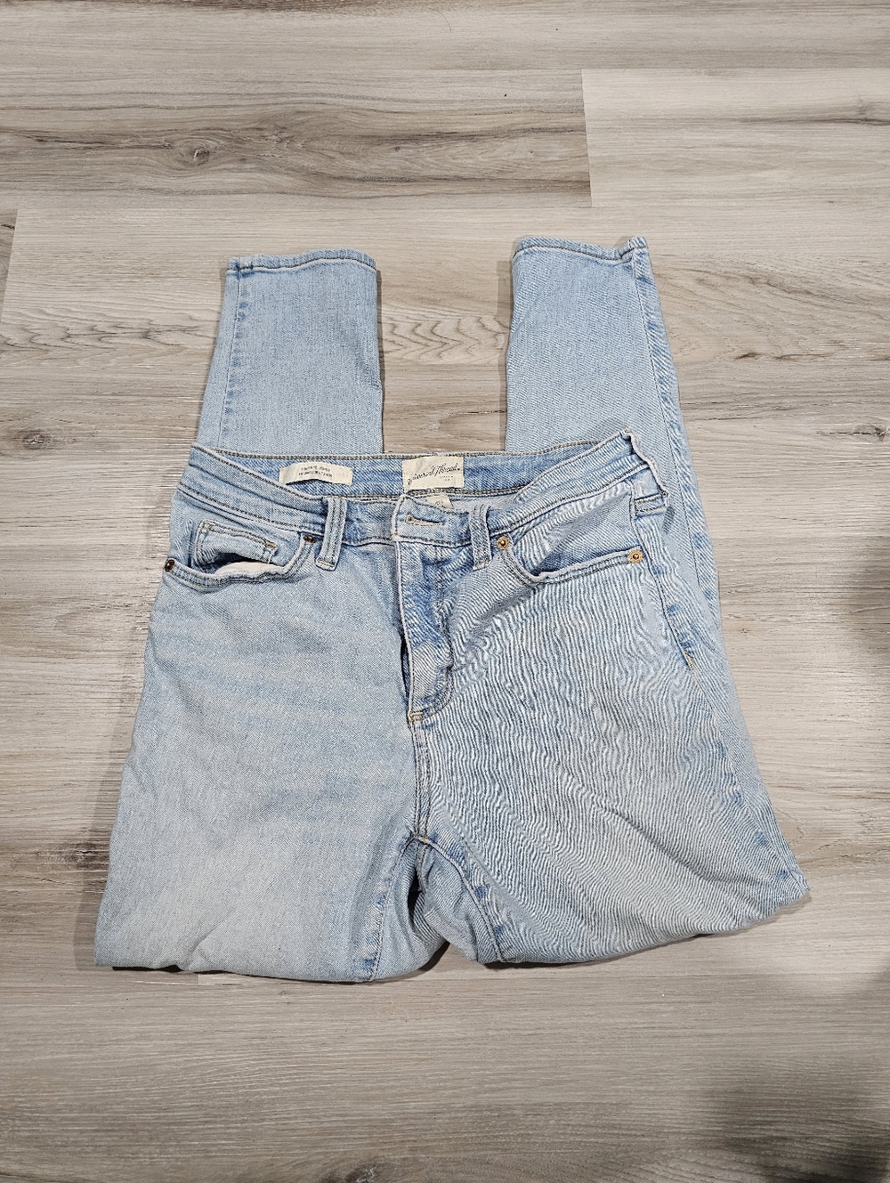 Universal Threads High Rise Skinny Jeans